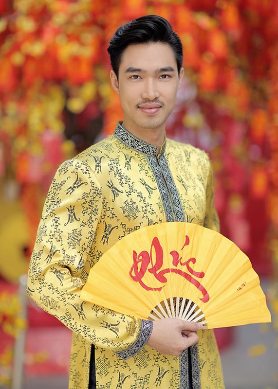 Truong Ngoc Anh ruc ro ao dai cung dien vien Truy sat-Hinh-12